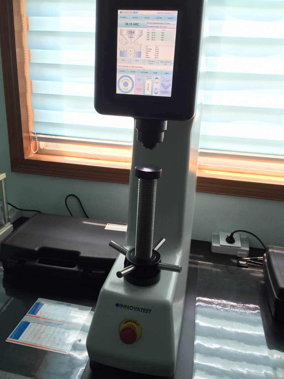 青島豐東熱工技術洛氏硬度計檢測熱處理加工產(chǎn)品的輔助工裝設計